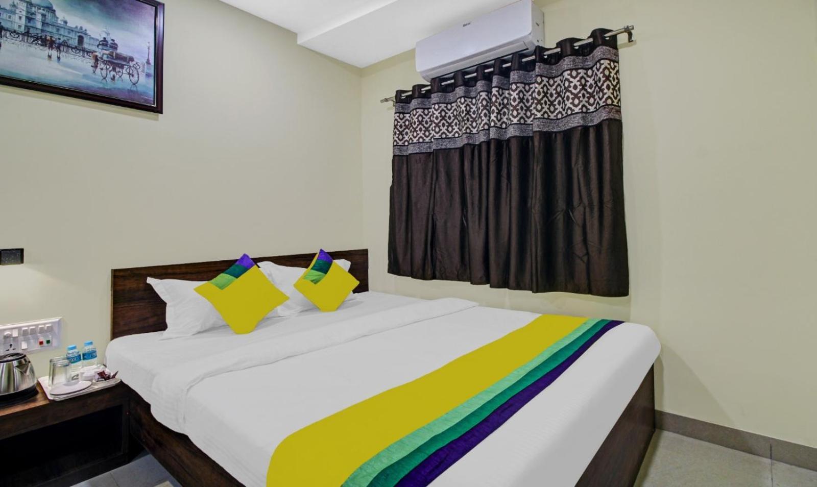Treebo Trip Hotel Park Central Calcutta Buitenkant foto